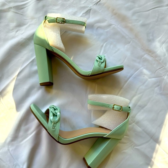 D ️ Shoes D Boutique Mint Green Block Heels Poshmark
